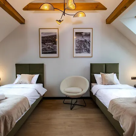 Przystanek Cisza * Staniszow