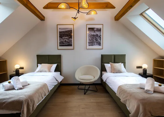 Przystanek Cisza * Staniszow